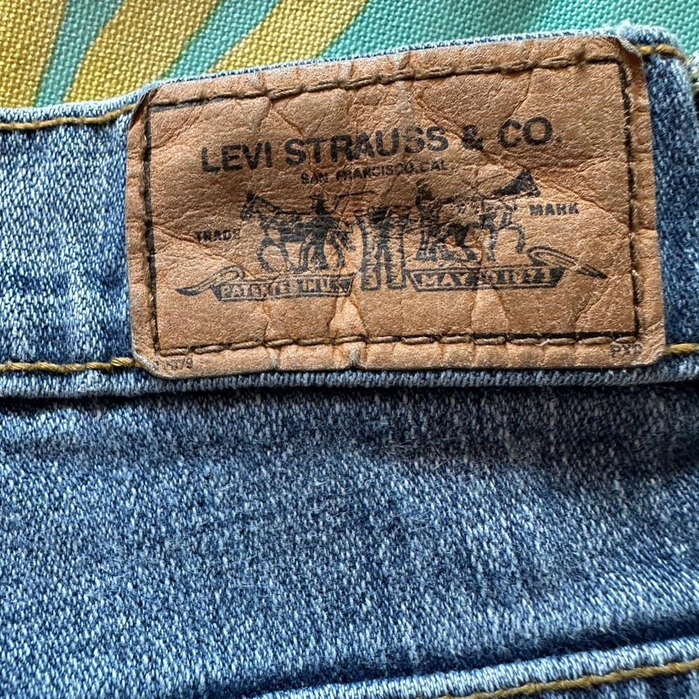 VTG Levi's 515 Bootcut Jeans Women's Size 6M Blue Medium Wash Denim - Picture 4 of 16